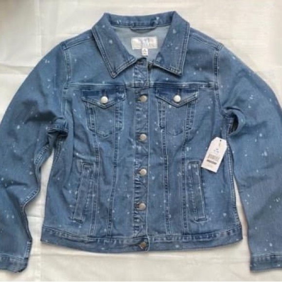 Time and Tru Denim - Time and Tru Jean Jacket